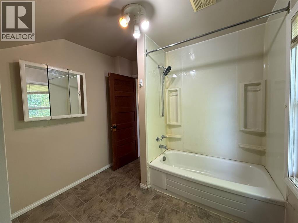 4904 58th Avenue - 16