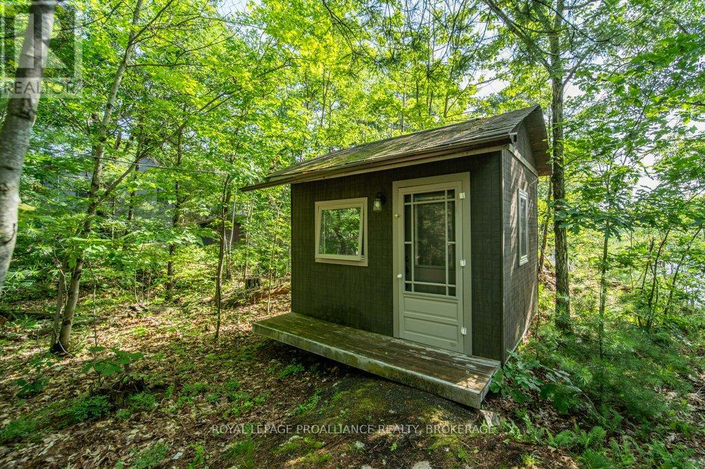 811 HERMIT THRUSH LANE - 25