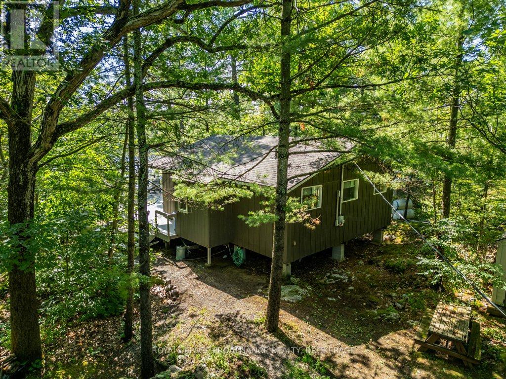 811 HERMIT THRUSH LANE - 42