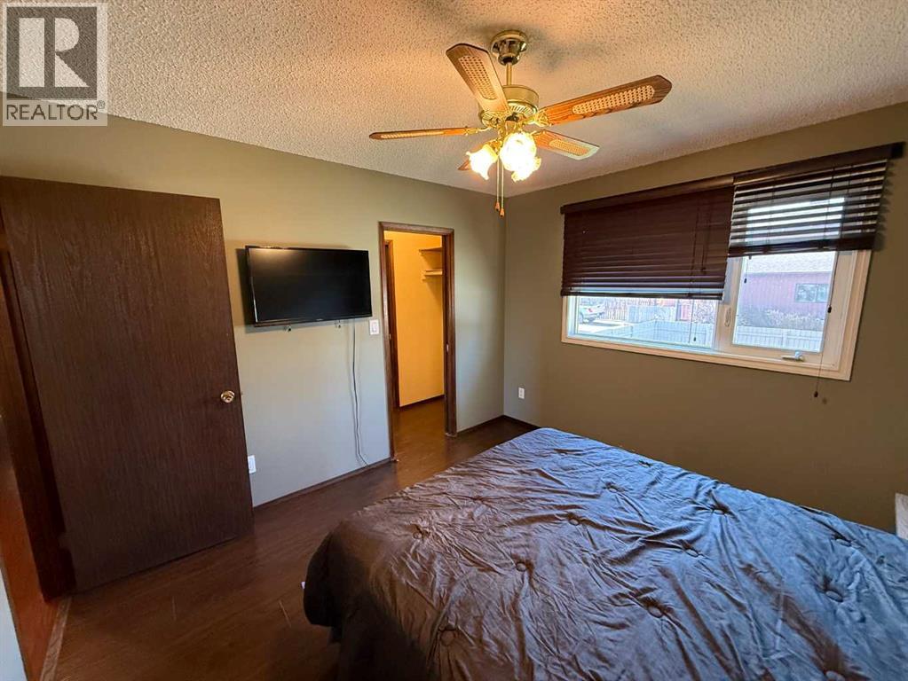 5417 52 Avenue - 19