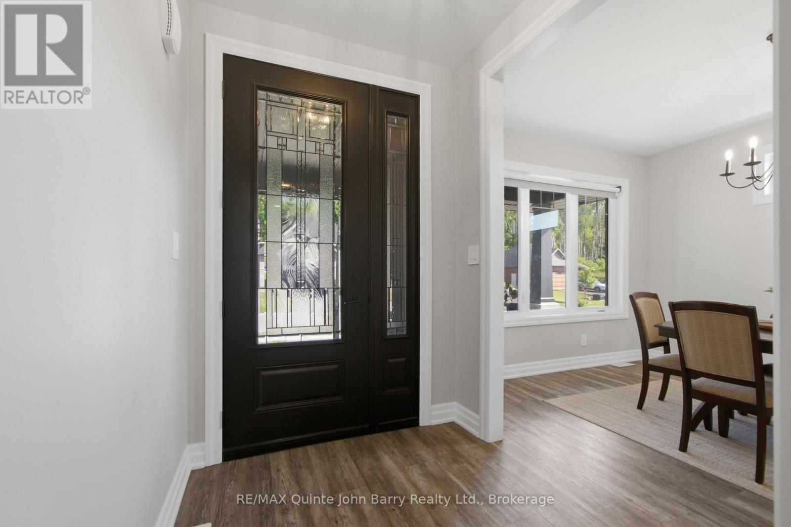8 TACKABERRY DRIVE - 5
