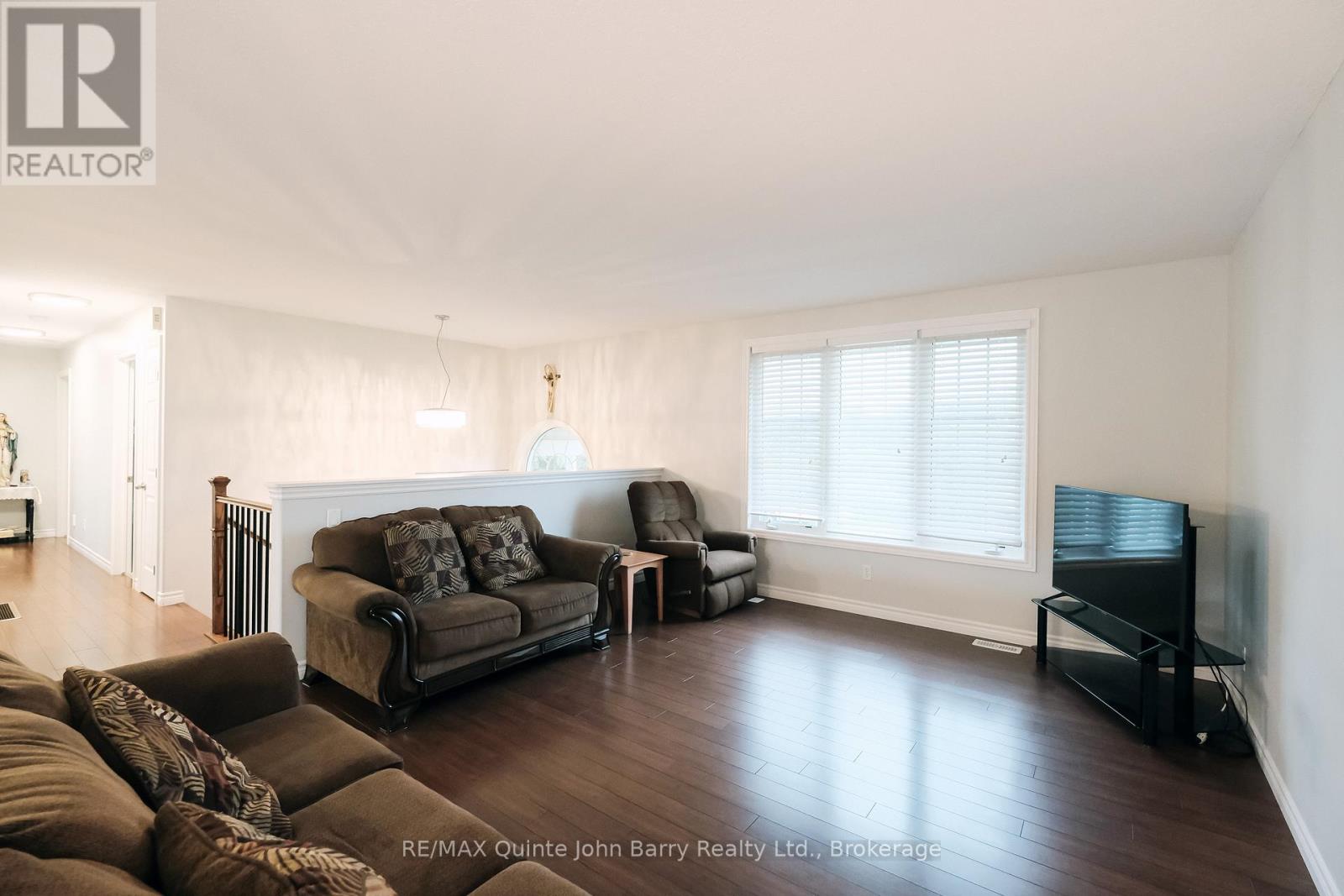 16566 HIGHWAY 2 - 10
