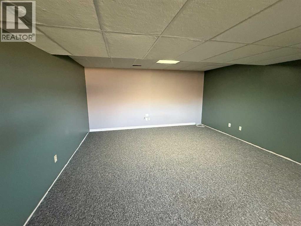 5417 52 Avenue - 29
