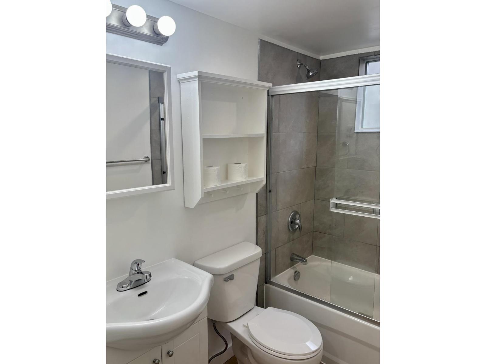 27166 33 AVENUE, Langley