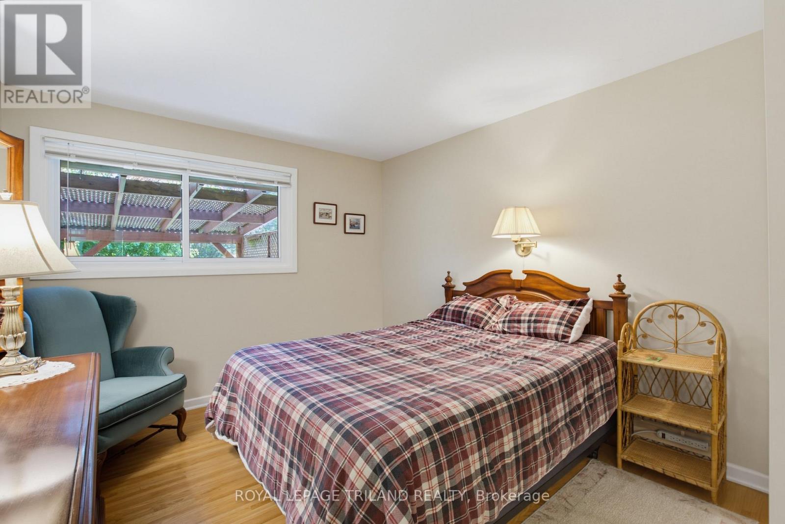 115 CHAMPLAIN CRESCENT - 14