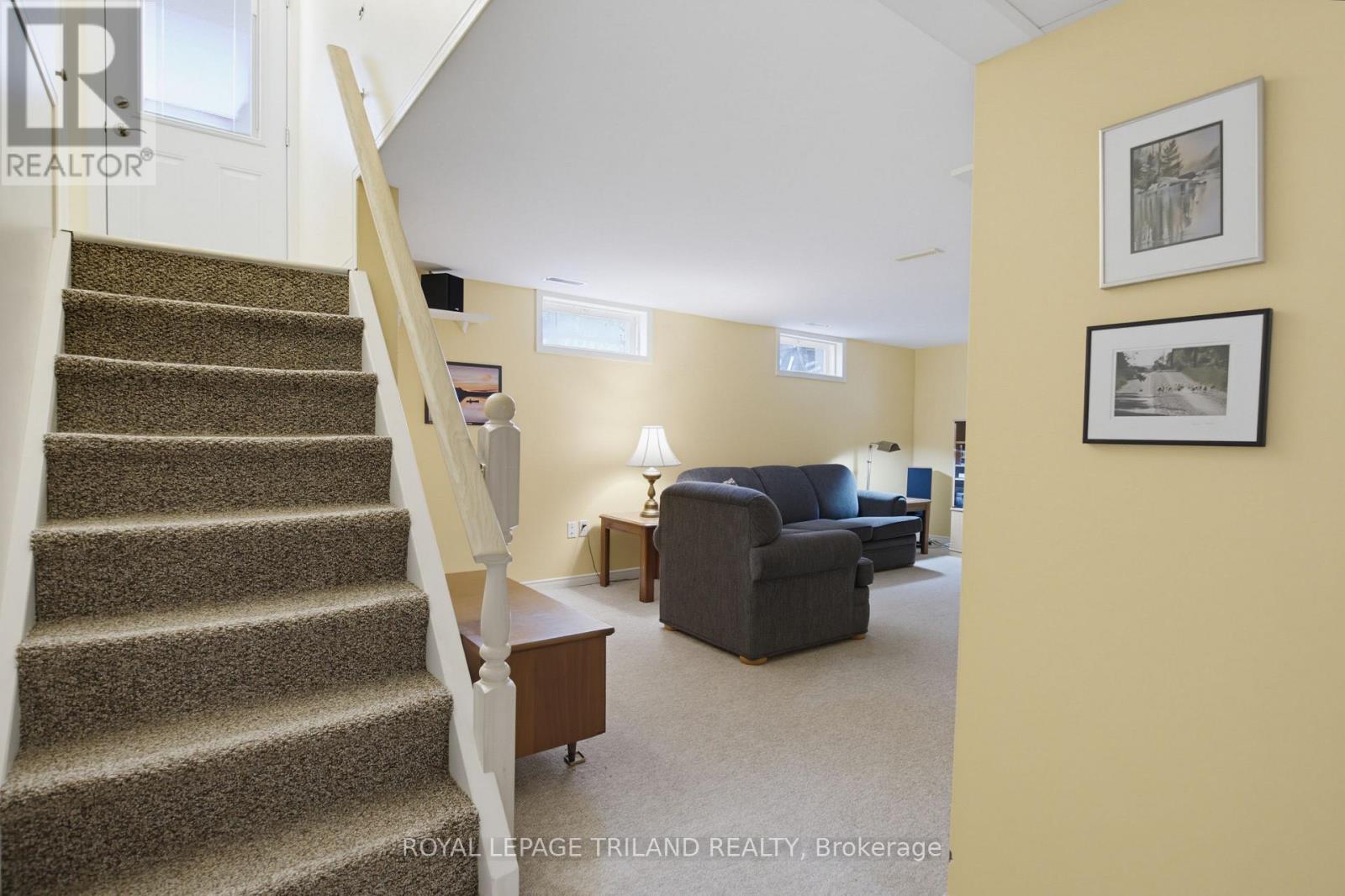 115 CHAMPLAIN CRESCENT - 16