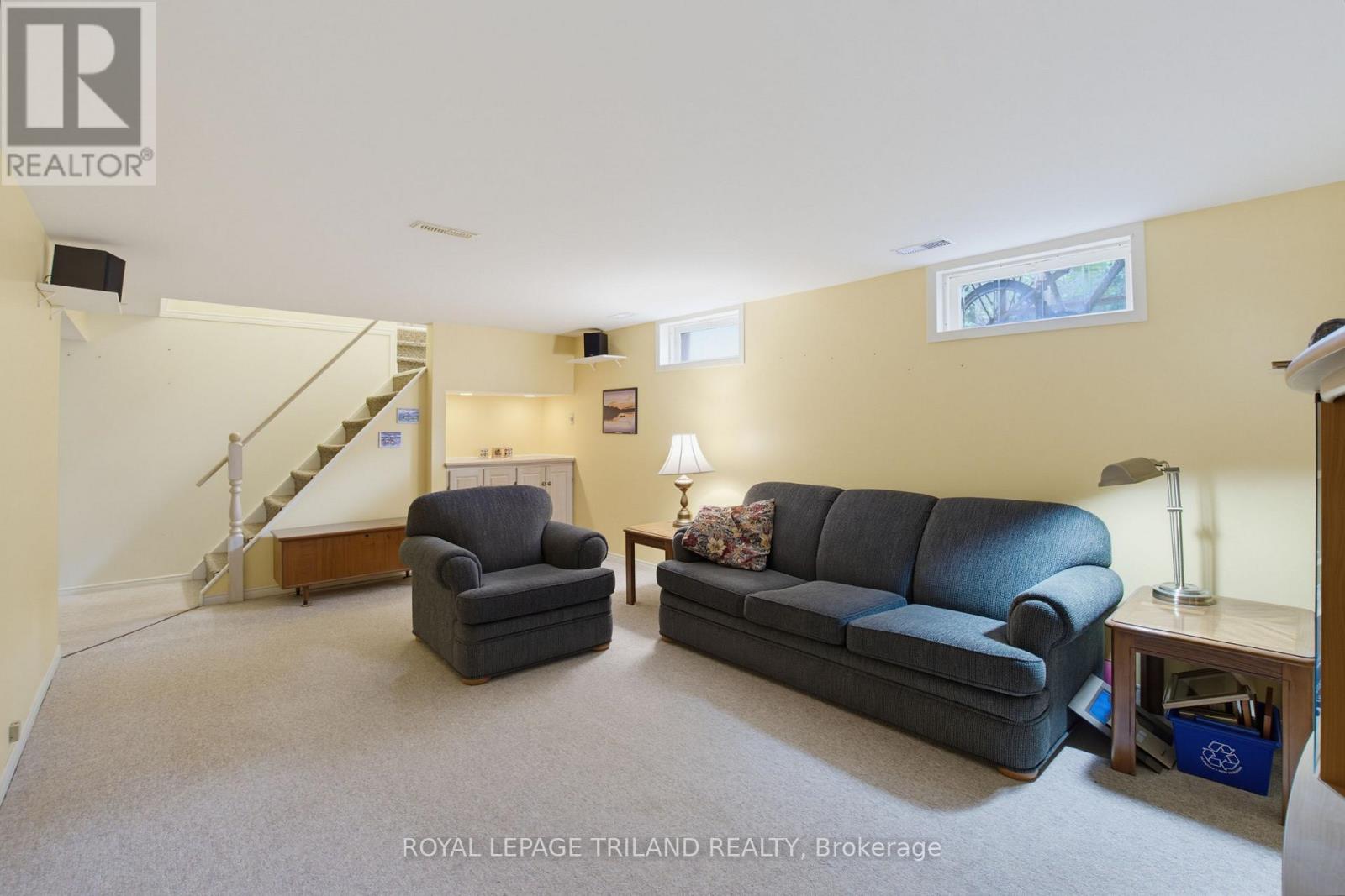 115 CHAMPLAIN CRESCENT - 18