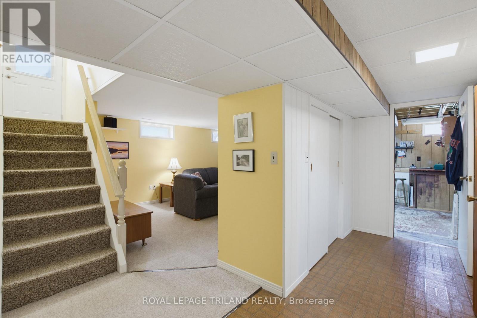 115 CHAMPLAIN CRESCENT - 19