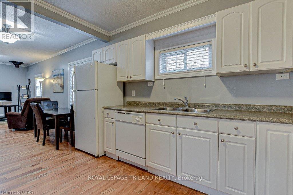 256 EDINBURGH STREET - Image 9