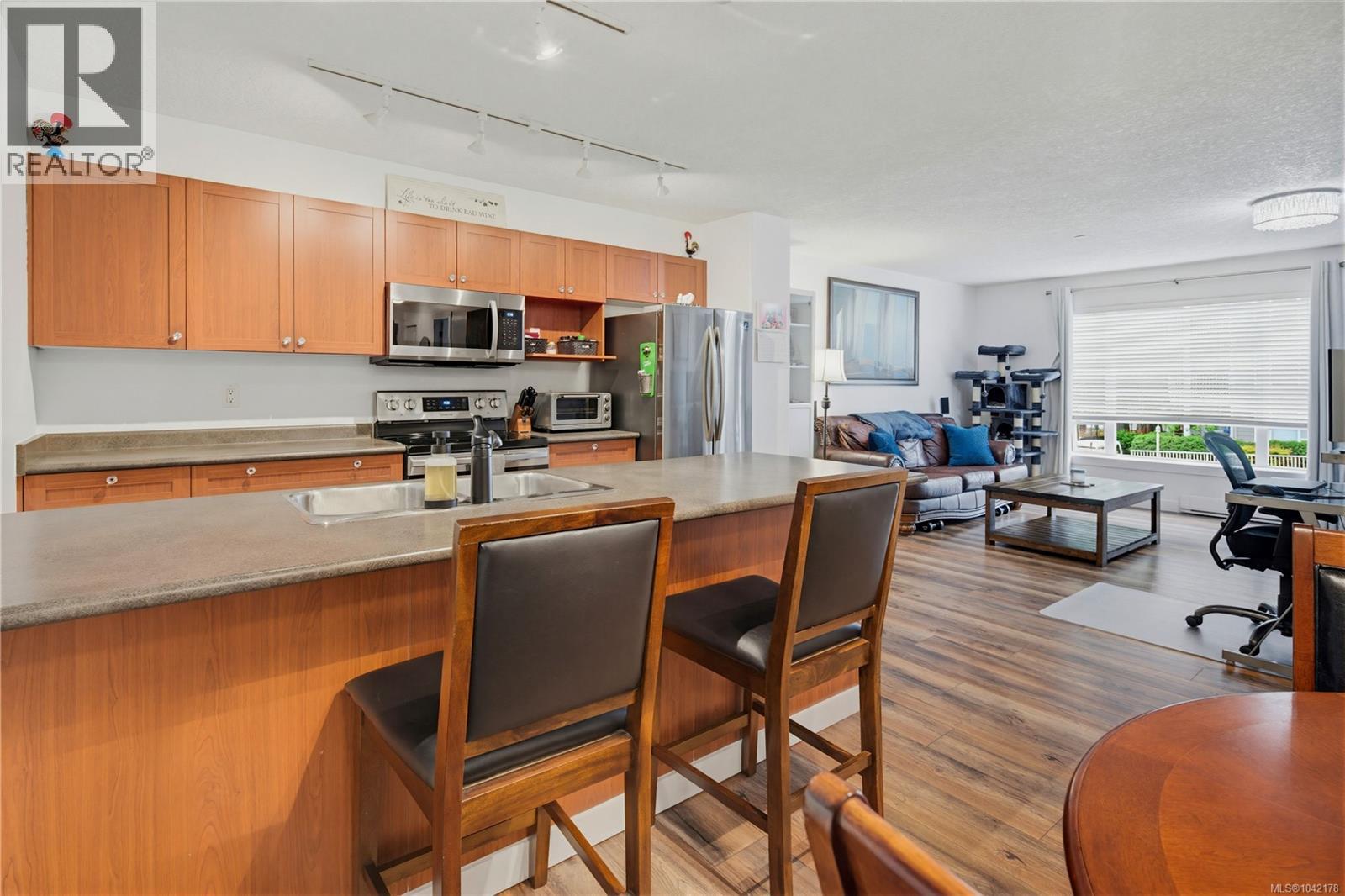 #205 2823 Jacklin Rd - 5