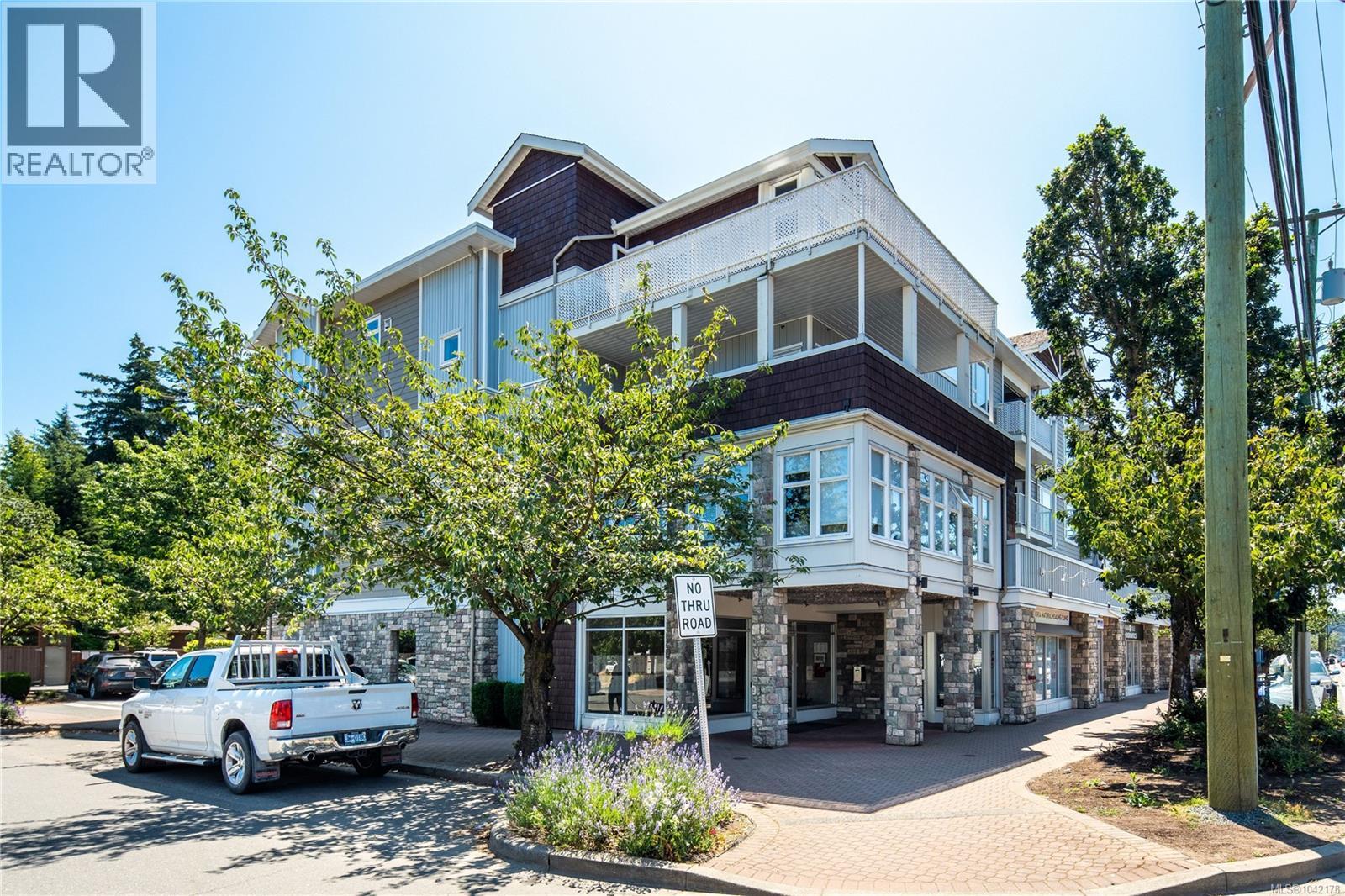 #205 2823 Jacklin Rd - 18