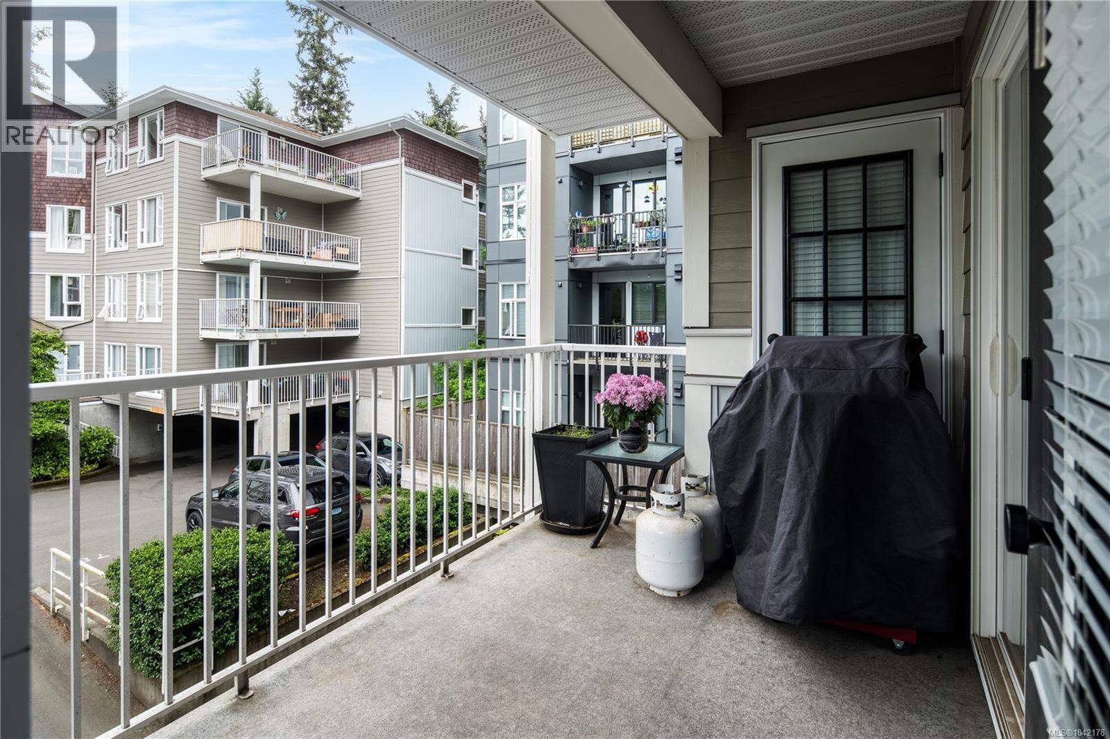 #205 2823 Jacklin Rd - 12