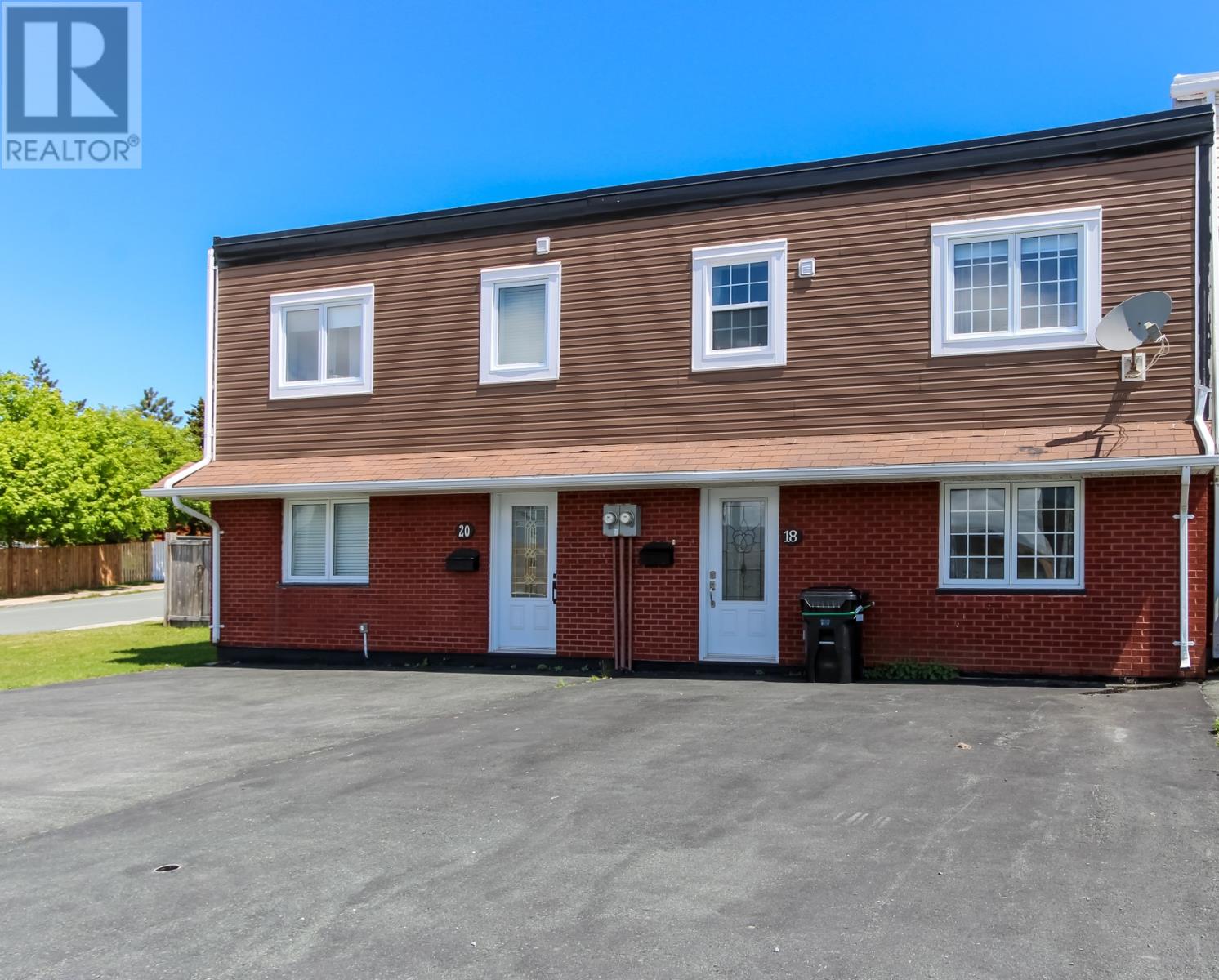 18 Newfoundland Drive - 1