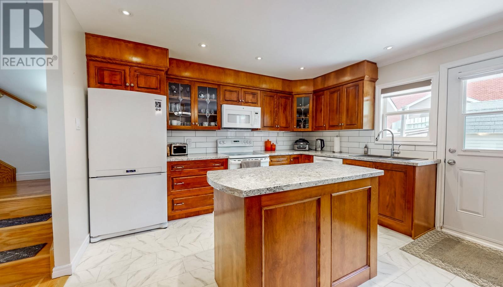 18 Newfoundland Drive - 15