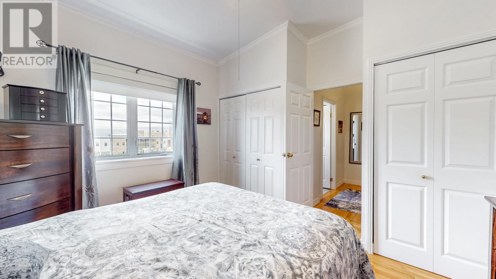 18 Newfoundland Drive - 19