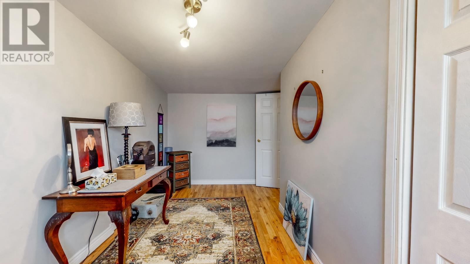 18 Newfoundland Drive - 23