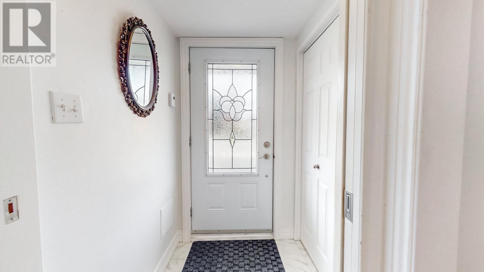 18 Newfoundland Drive - 8