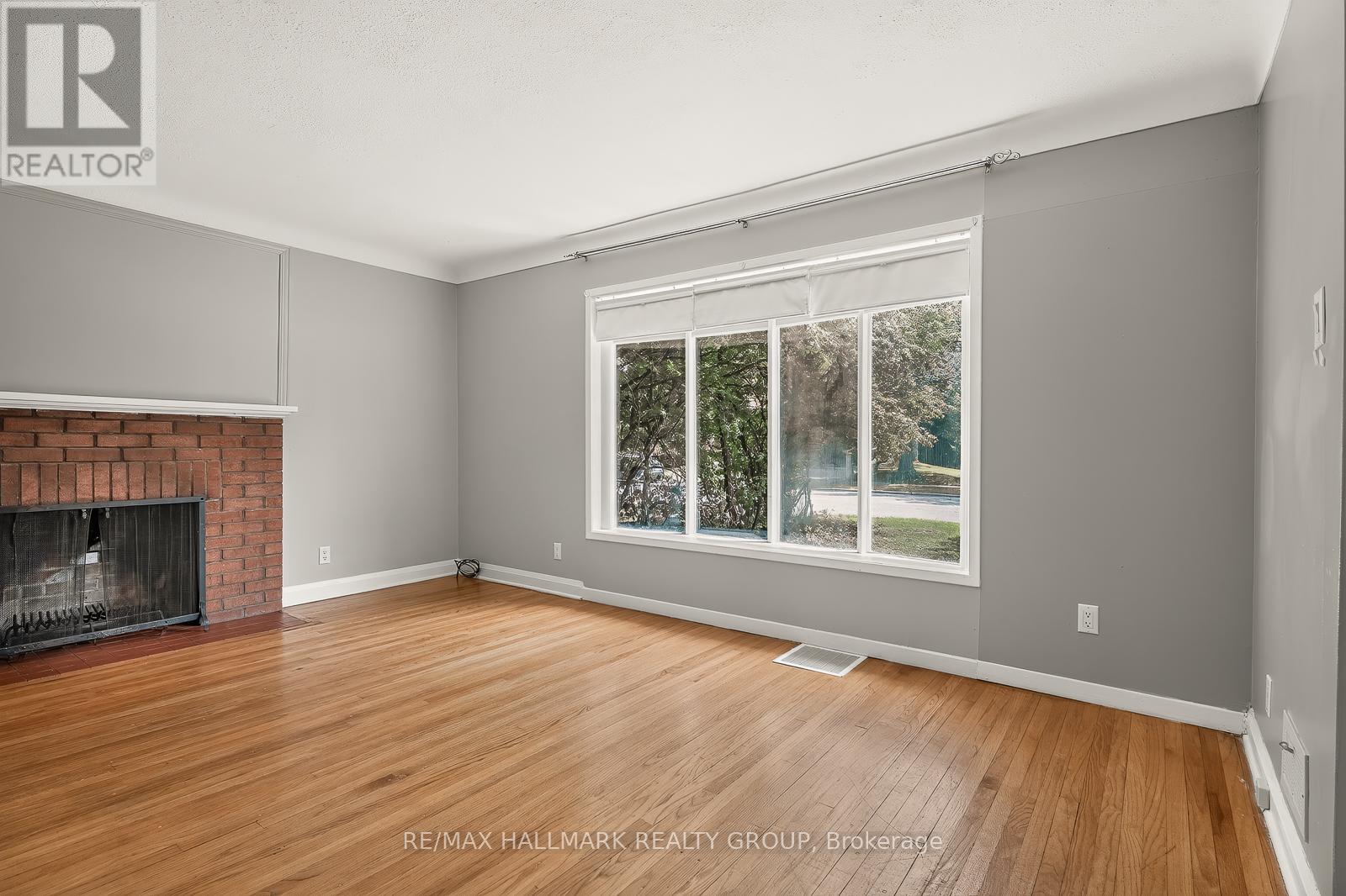 3 Bed, 2 Bath House for Rent in Ottawa – 427 PLEASANT PARK ROAD, Ottawa – MLS# X13519696 - Image 10