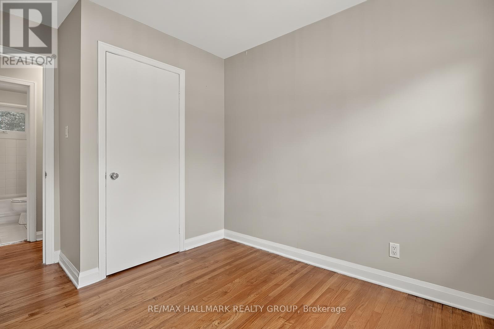3 Bed, 2 Bath House for Rent in Ottawa – 427 PLEASANT PARK ROAD, Ottawa – MLS# X13519696 - Image 22