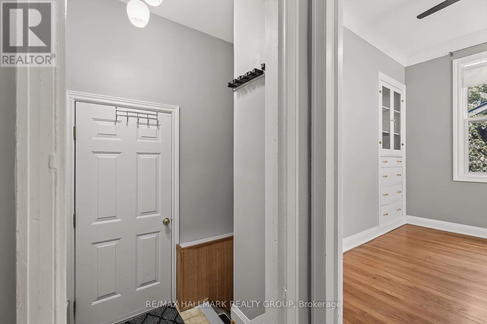 3 Bed, 2 Bath House for Rent in Ottawa – 427 PLEASANT PARK ROAD, Ottawa – MLS# X13519696 - Image 28