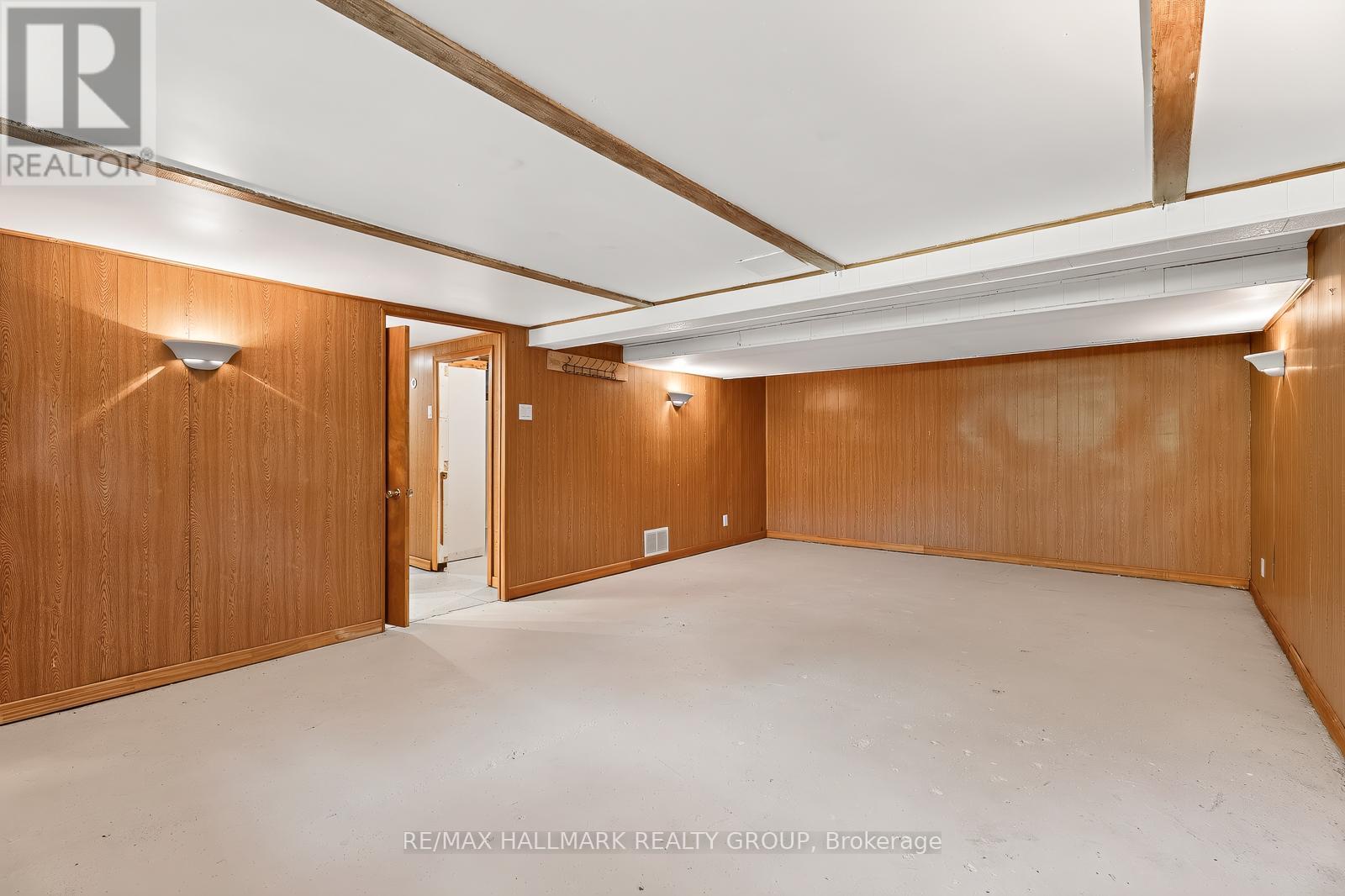 3 Bed, 2 Bath House for Rent in Ottawa – 427 PLEASANT PARK ROAD, Ottawa – MLS# X13519696 - Image 36
