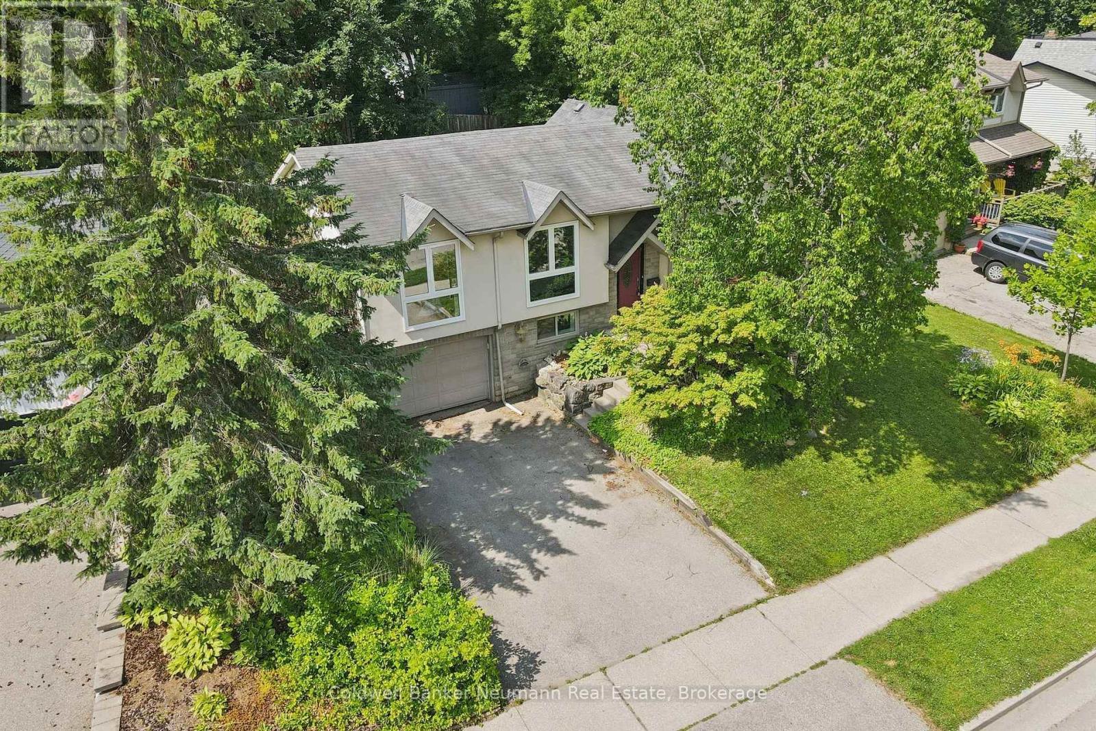 18 GATEWAY DRIVE - 1