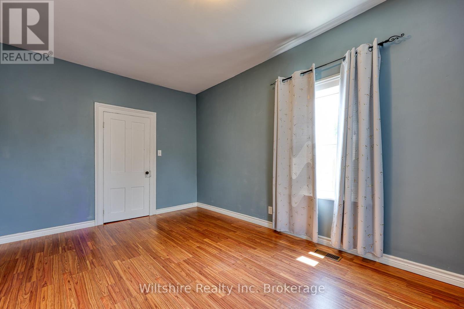 52 BIDWELL STREET - 13