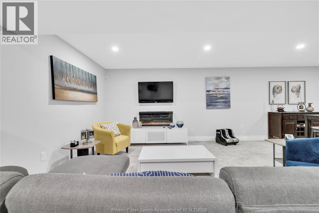 388 BRUNMAR CRESCENT - 31