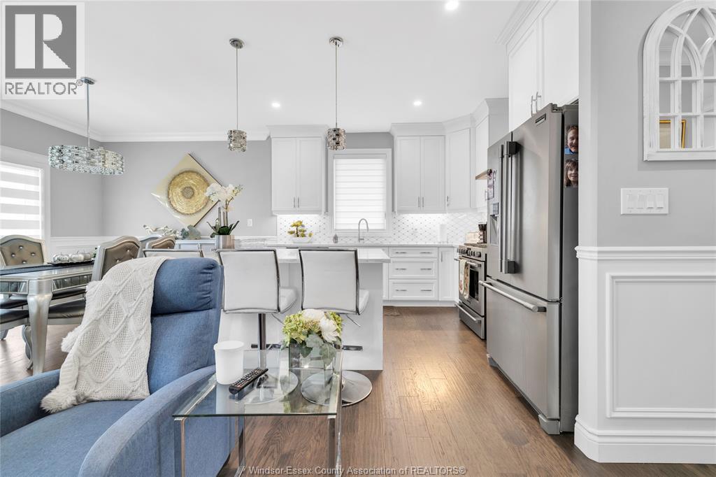 388 BRUNMAR CRESCENT - 4
