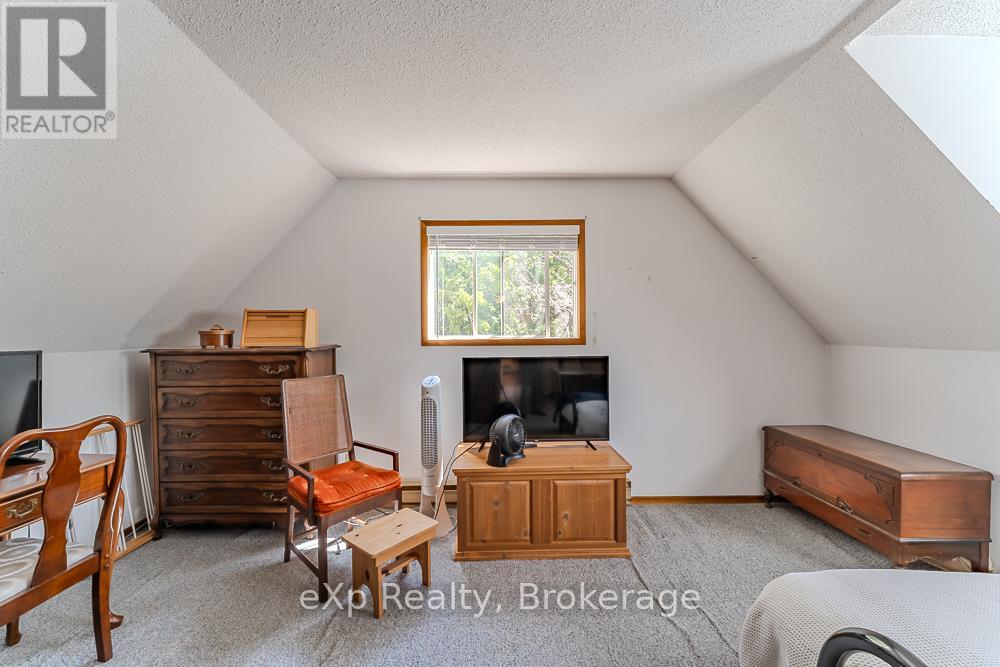 11 MARIGOLD STREET - 27