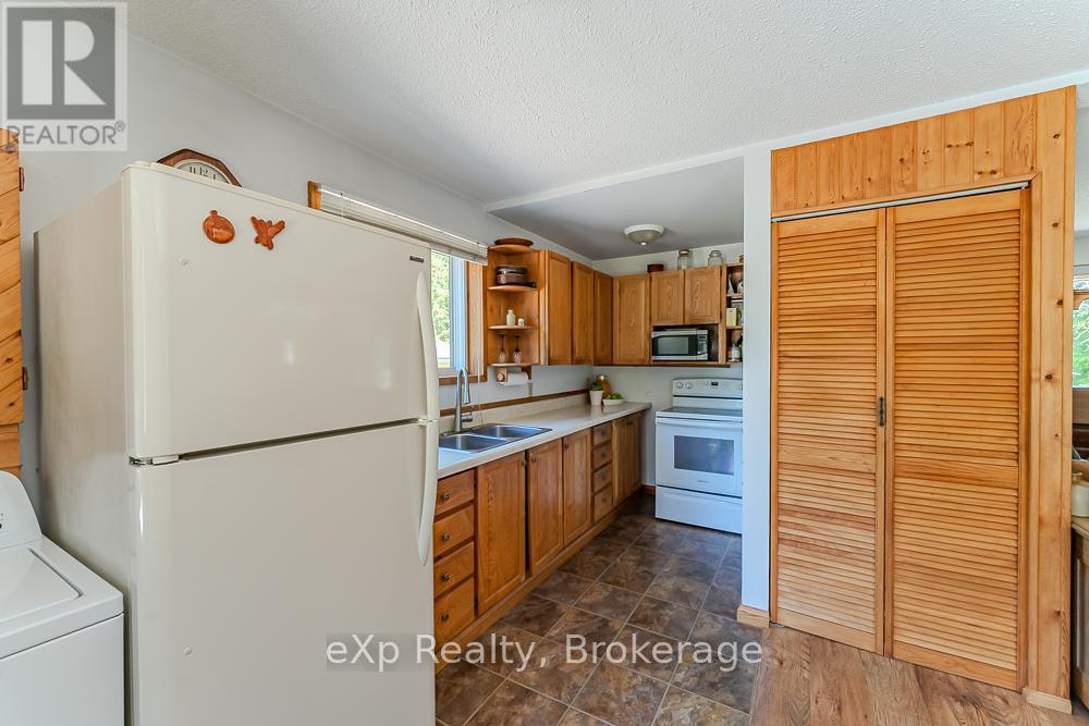 11 MARIGOLD STREET - 3