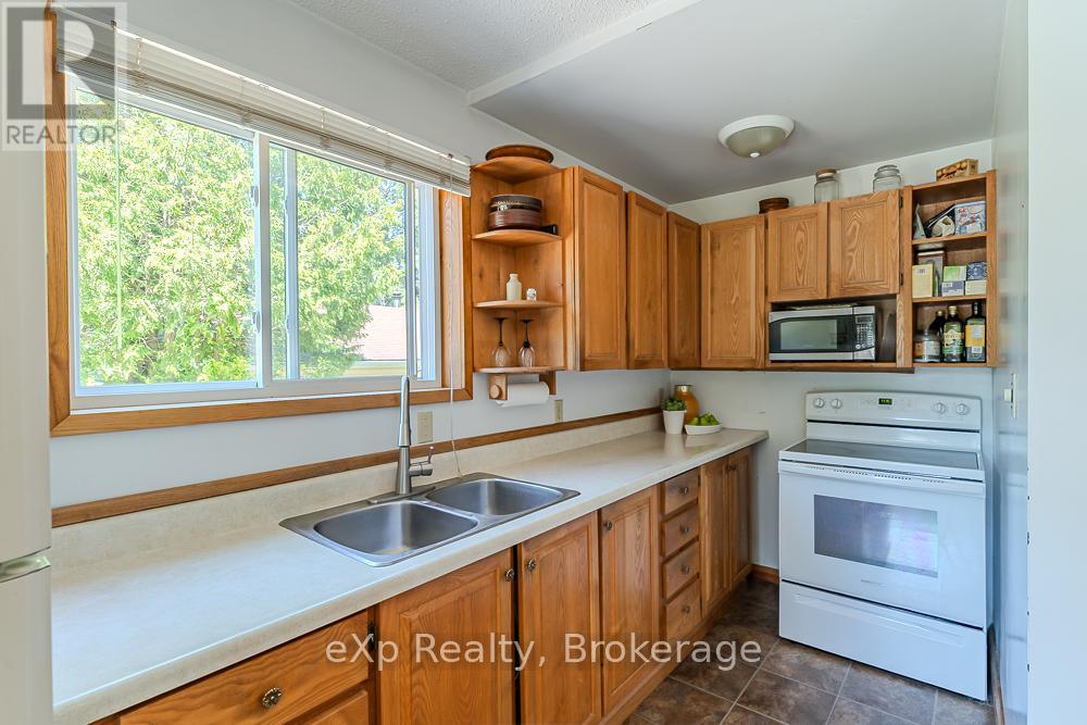 11 MARIGOLD STREET - 4