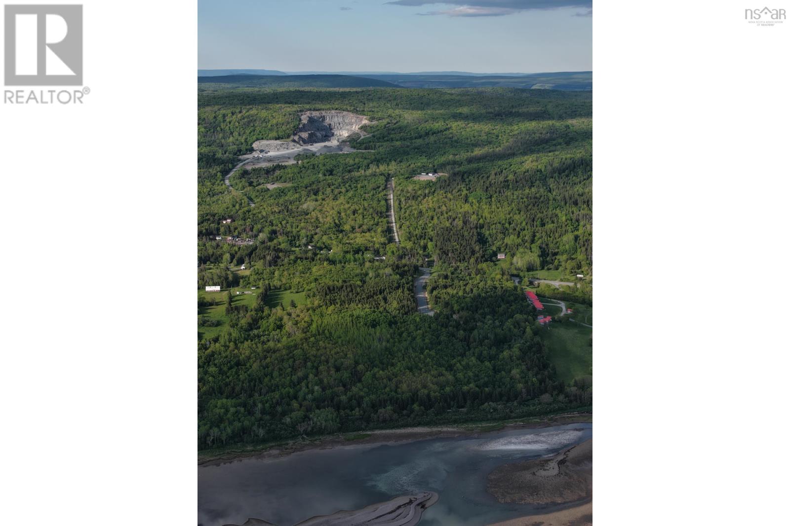 Property 4 of 31 of Lot 03/17 No 19 Highway