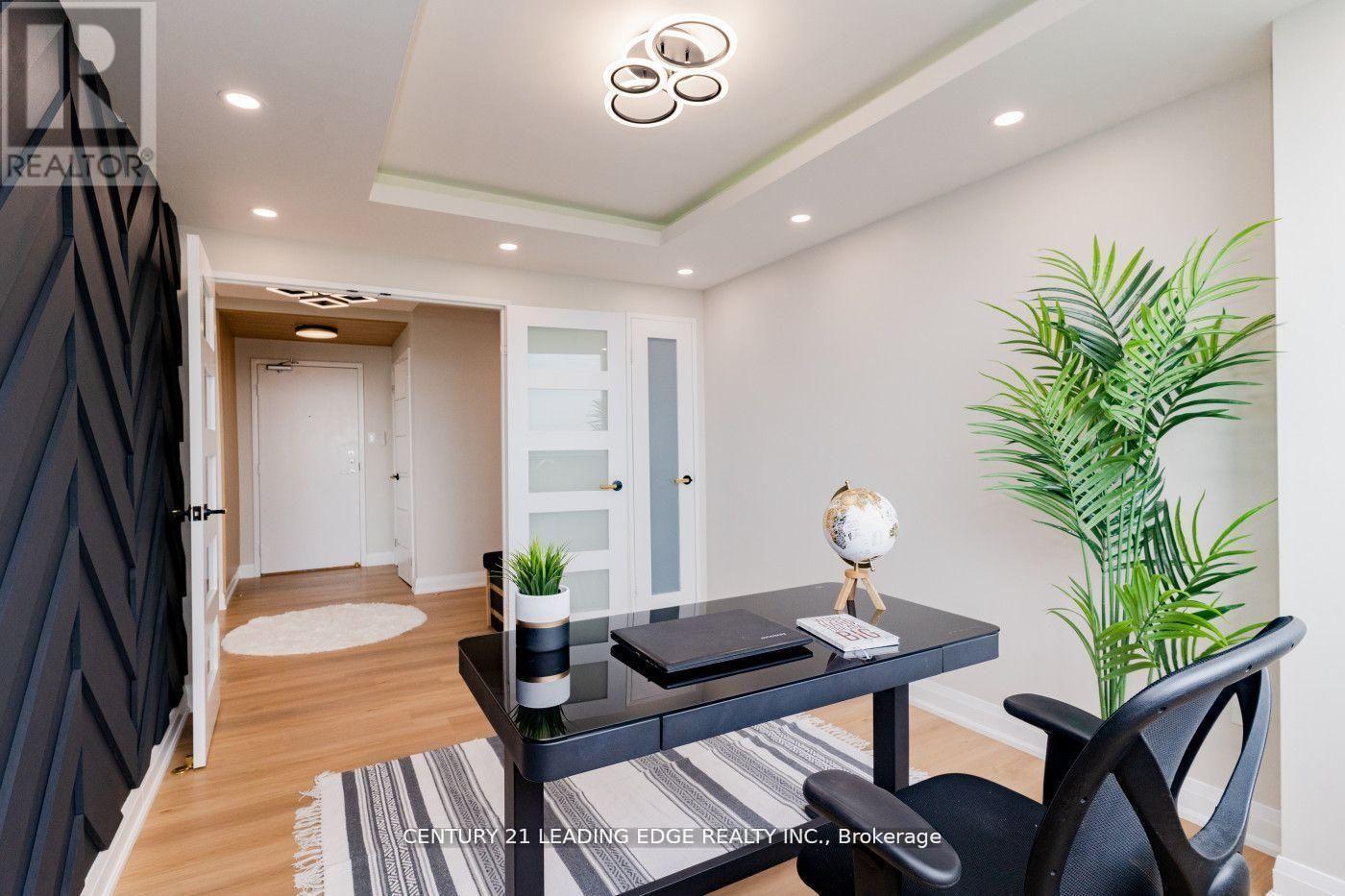 #2403 75 WYNFORD HEIGHTS CRESCENT - 31