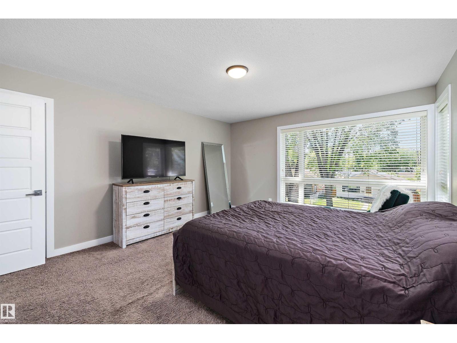 12211 57 ST NW - 27