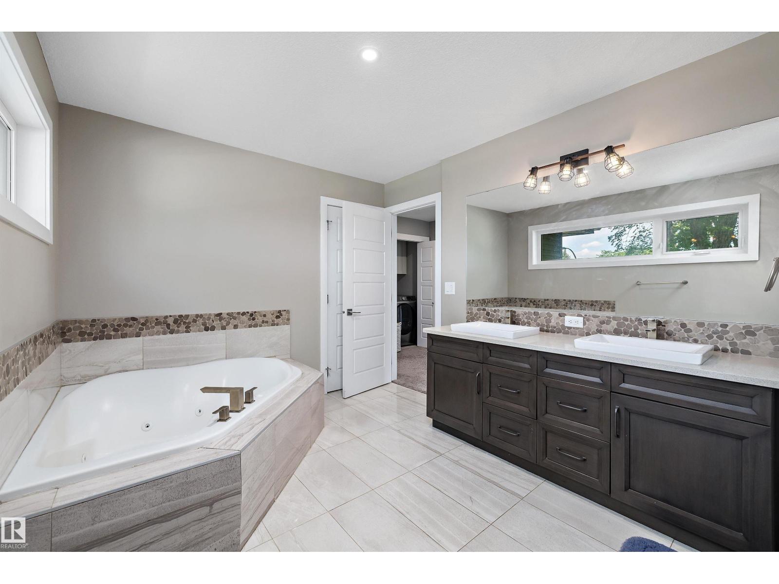 12211 57 ST NW - 25