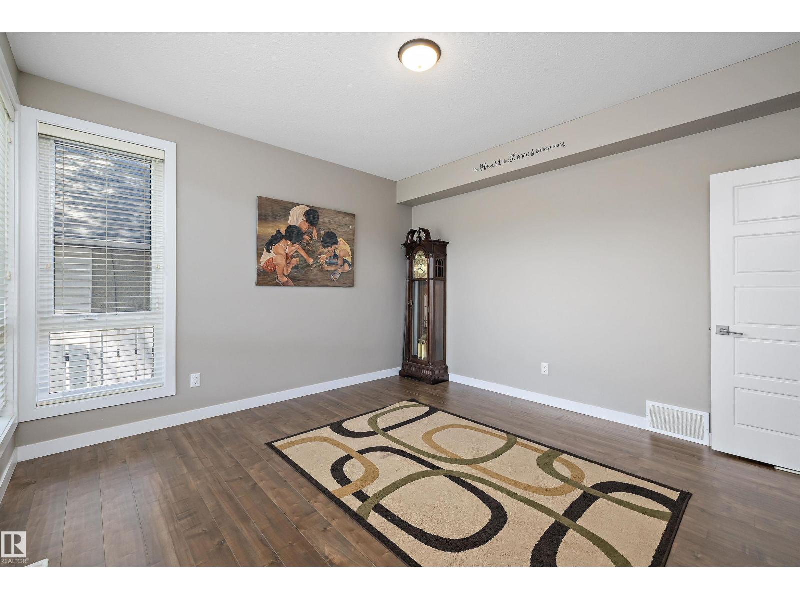 12211 57 ST NW - 32