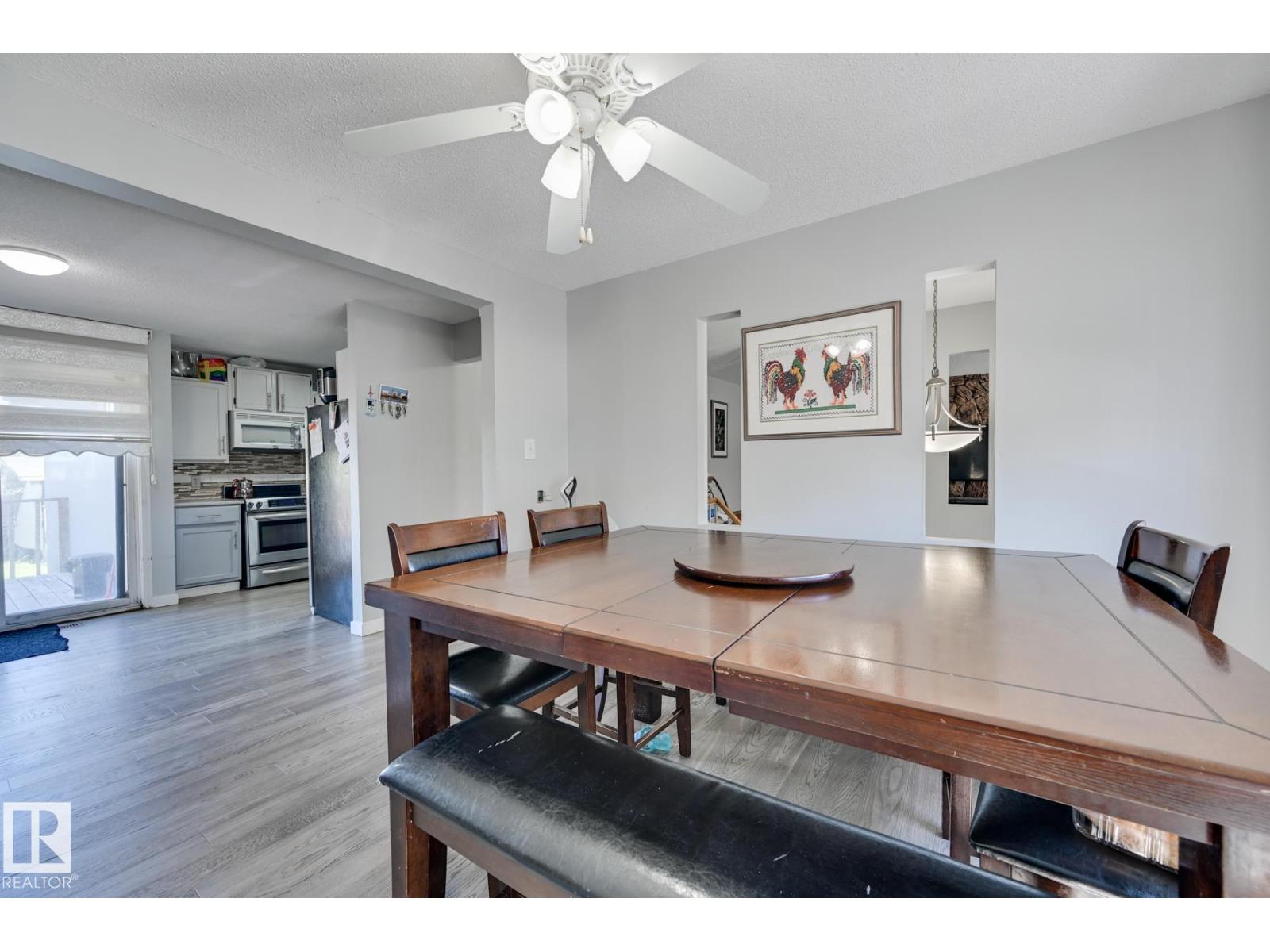 4628 37 AV NW - 2