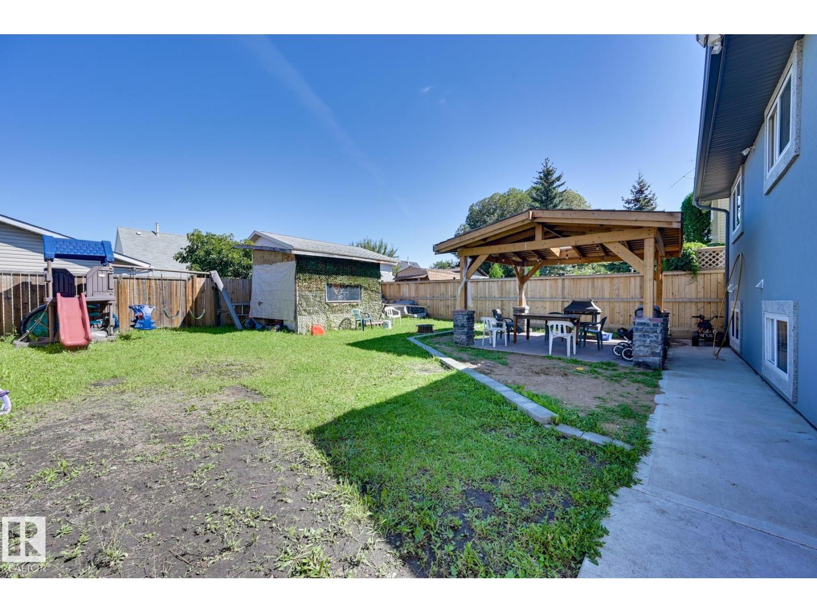 4628 37 AV NW - 32
