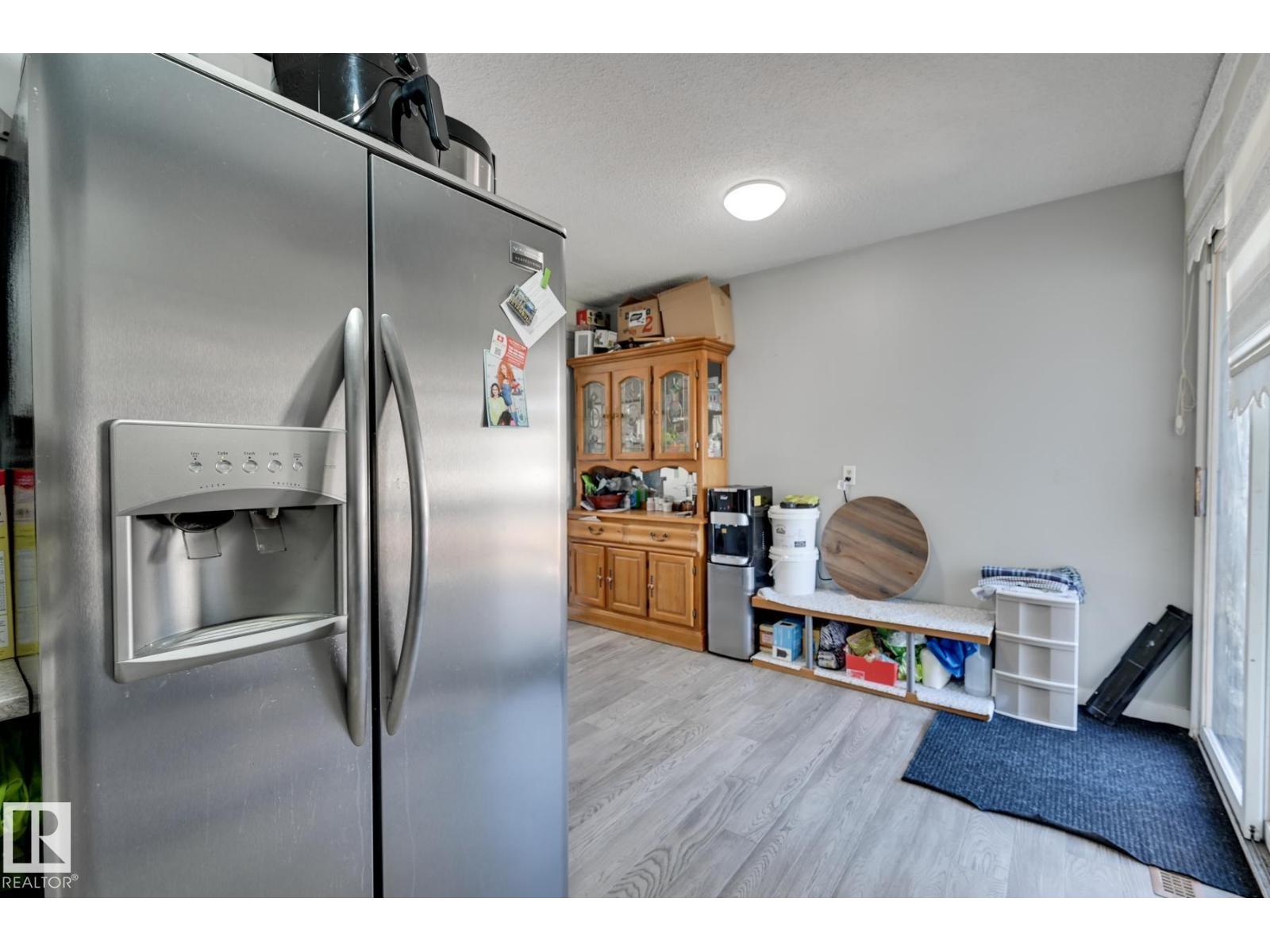 4628 37 AV NW - 4