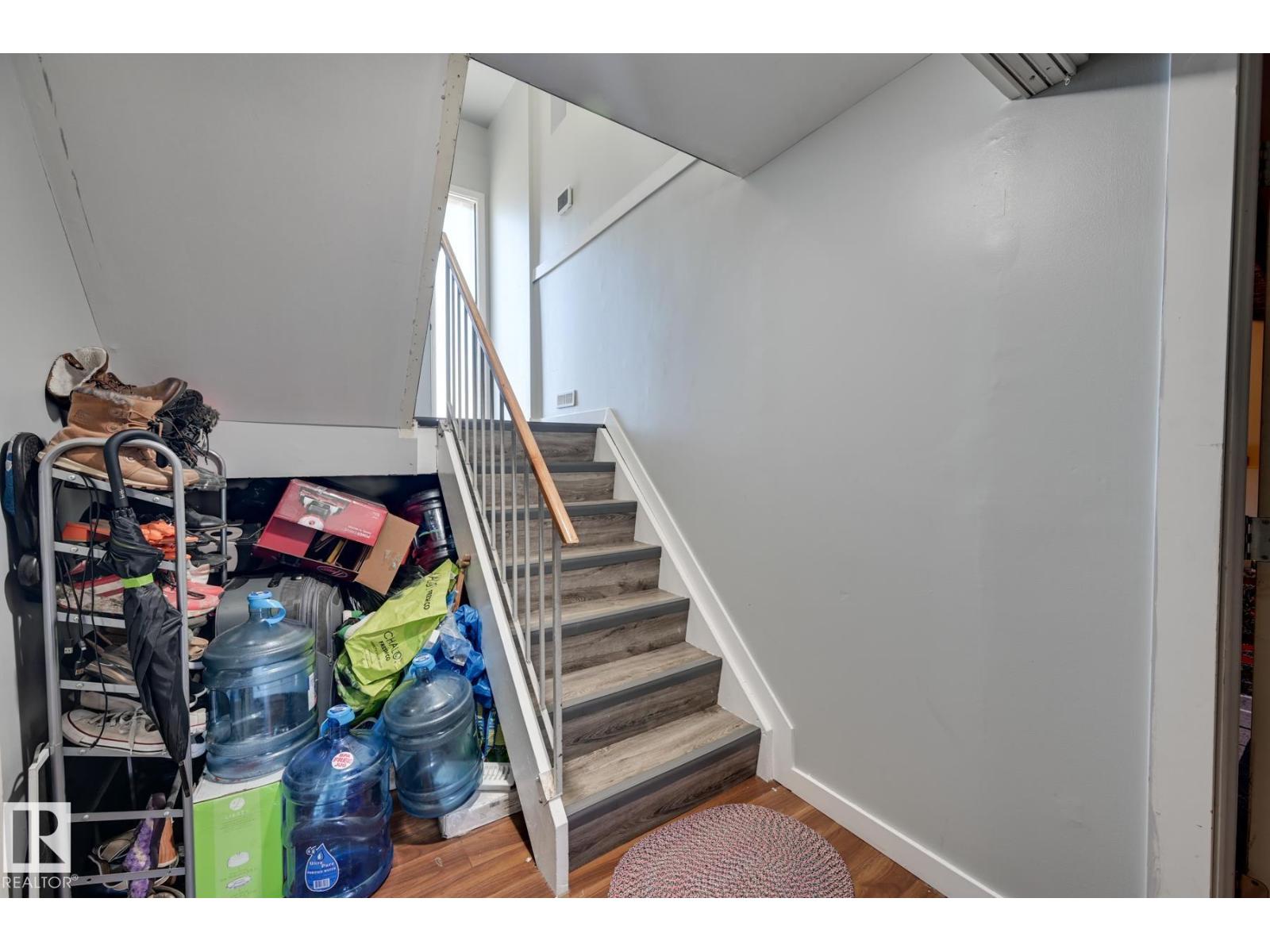 4628 37 AV NW - 6