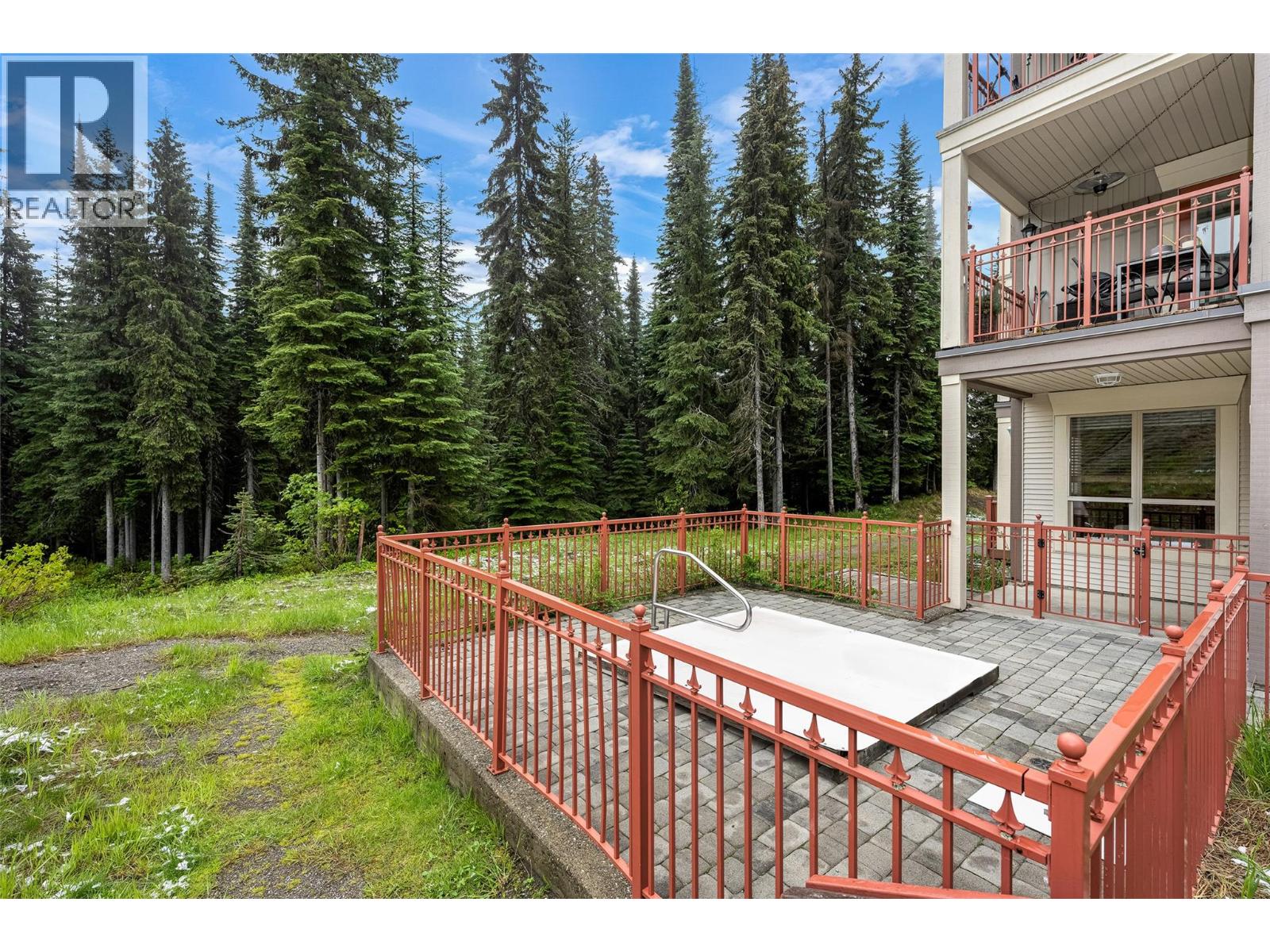 #302 9812 Silver Star Road - 22
