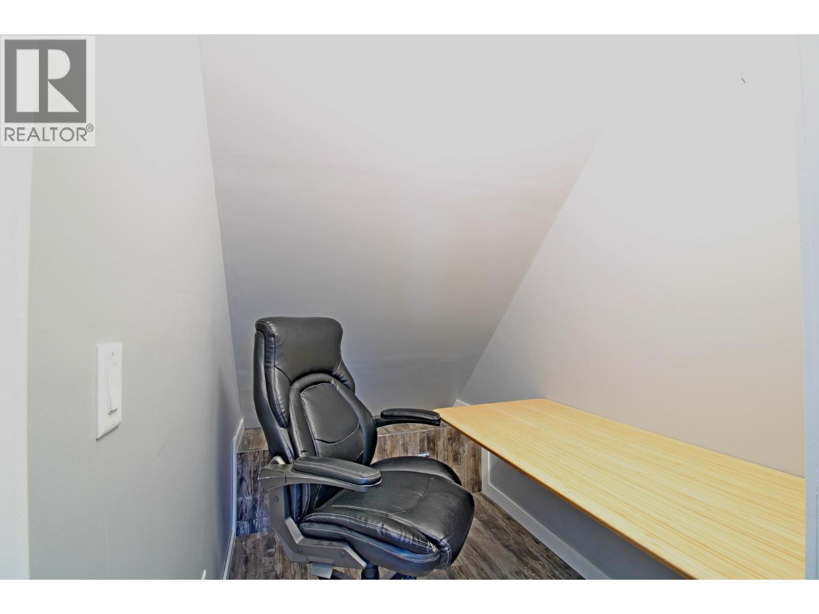 #64 6933 Barcelona Drive - 34