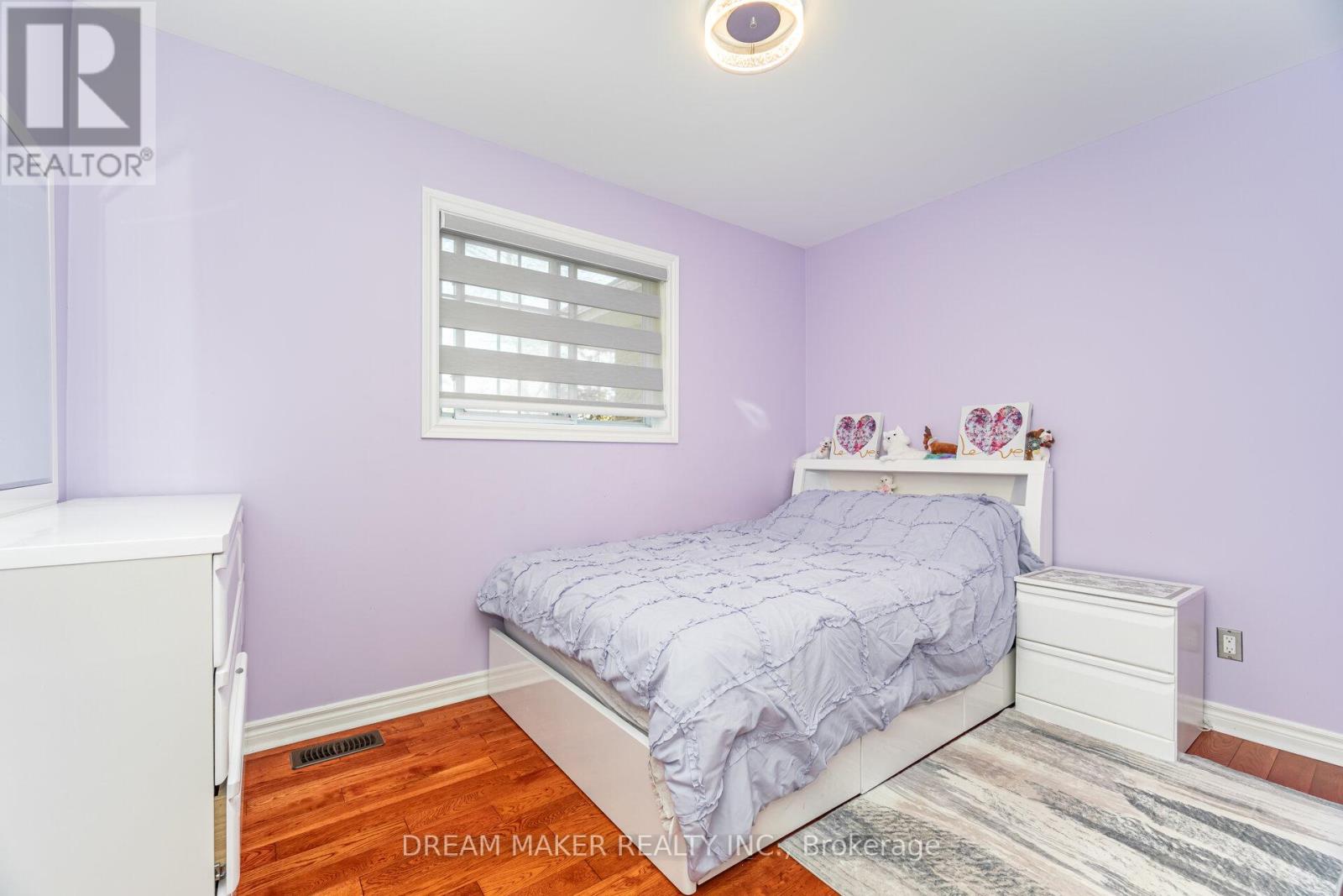 756 THIRD AVENUE - 33
