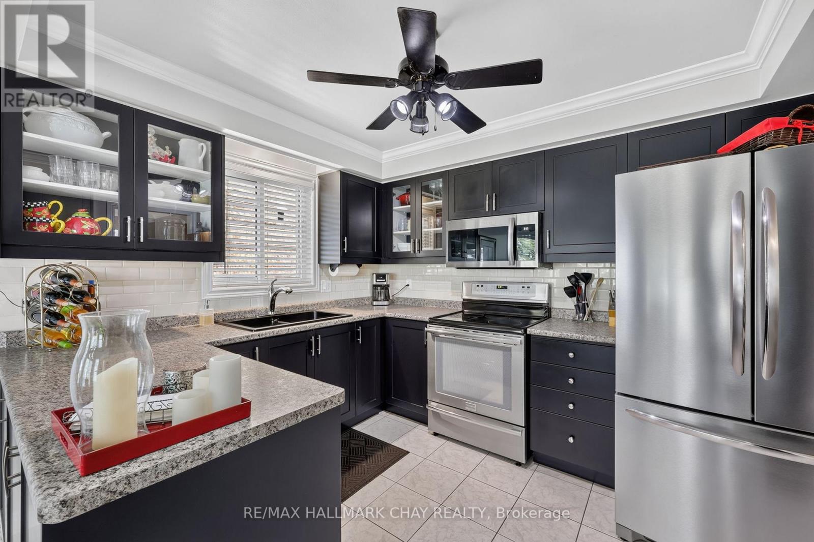 358 LIVINGSTONE STREET W - 3