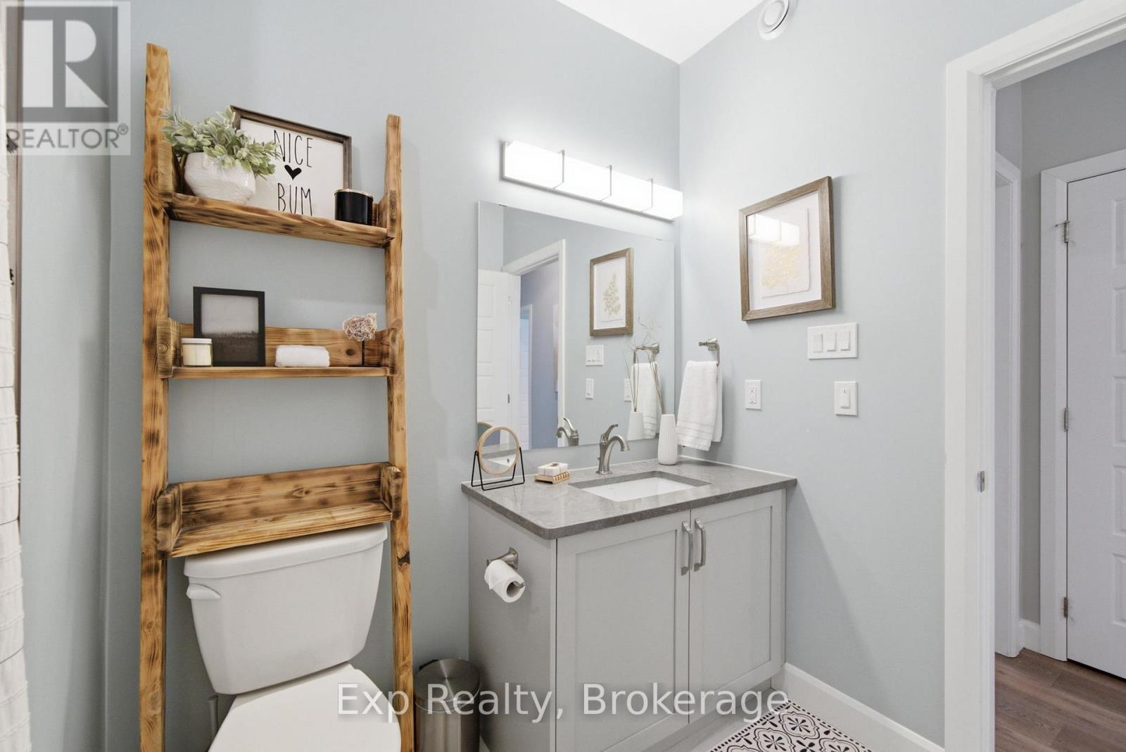 282 JOHN STREET - 22