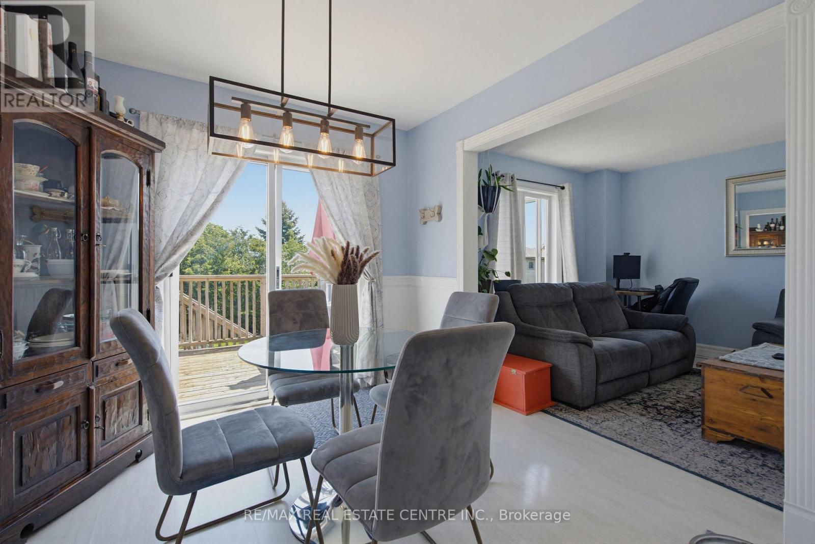 164 COURTNEY CRESCENT - 10
