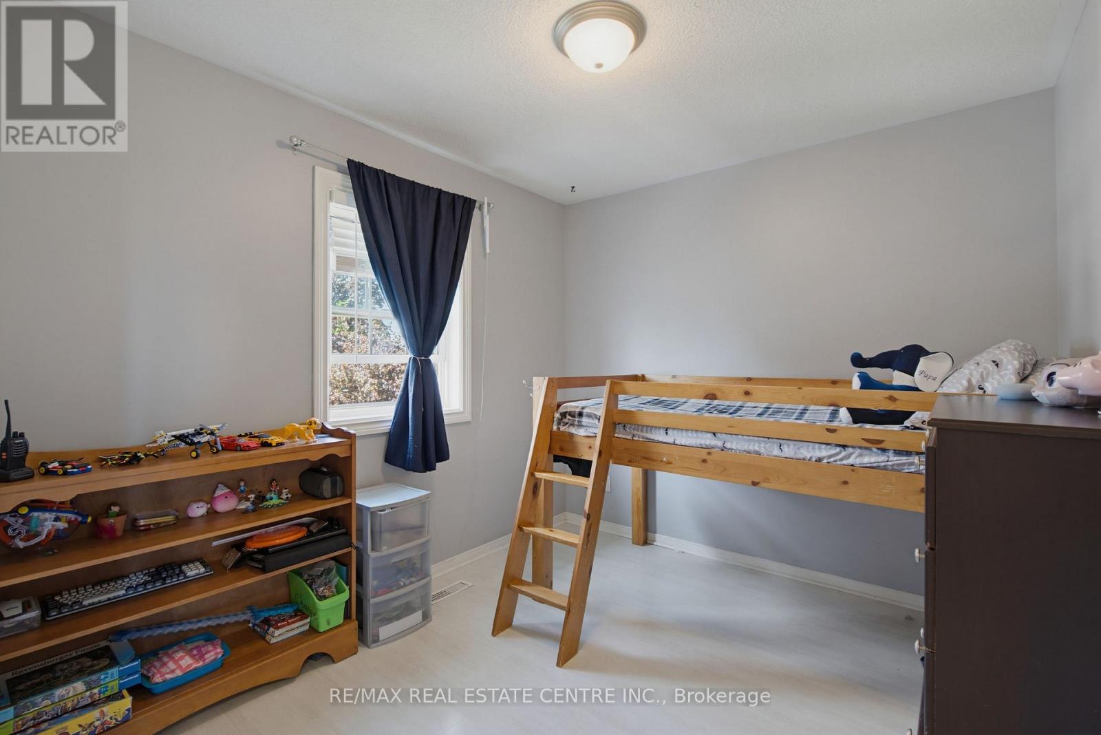 164 COURTNEY CRESCENT - 16