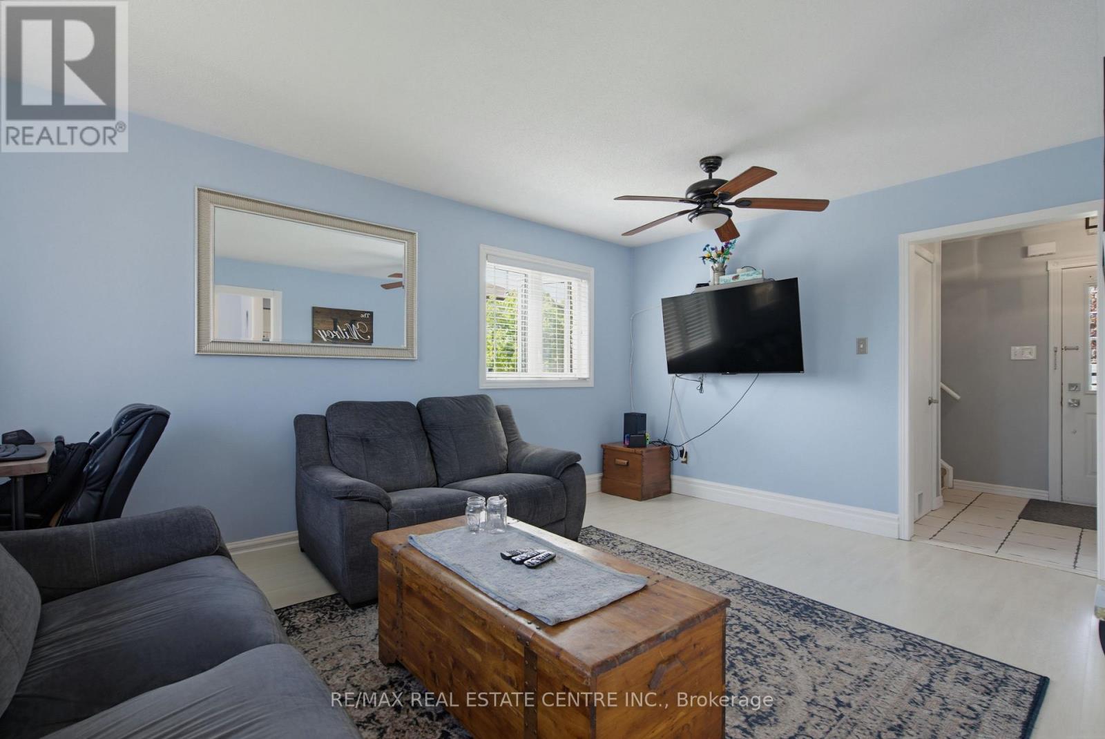 164 COURTNEY CRESCENT - 8