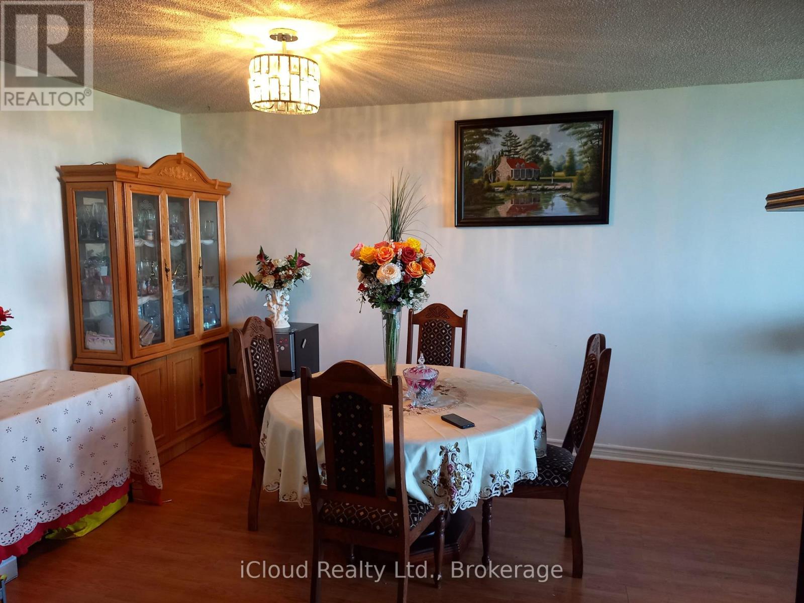 #806 390 DIXON ROAD - 14